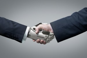 podávání ruky s robotickou rukou