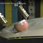 Nárazové zkoušky EuroNCAP Škody Karoq - impaktor hlavy | Foto: EuroNCAP