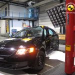 Numerické simulace a nárazové zkoušky EuroNCAP Škody Octavia - náraz na kůl
